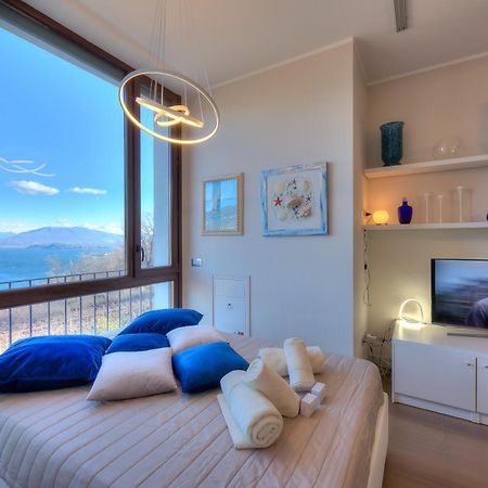 Suite On The Lake - Happy Rentals Meina Exteriör bild