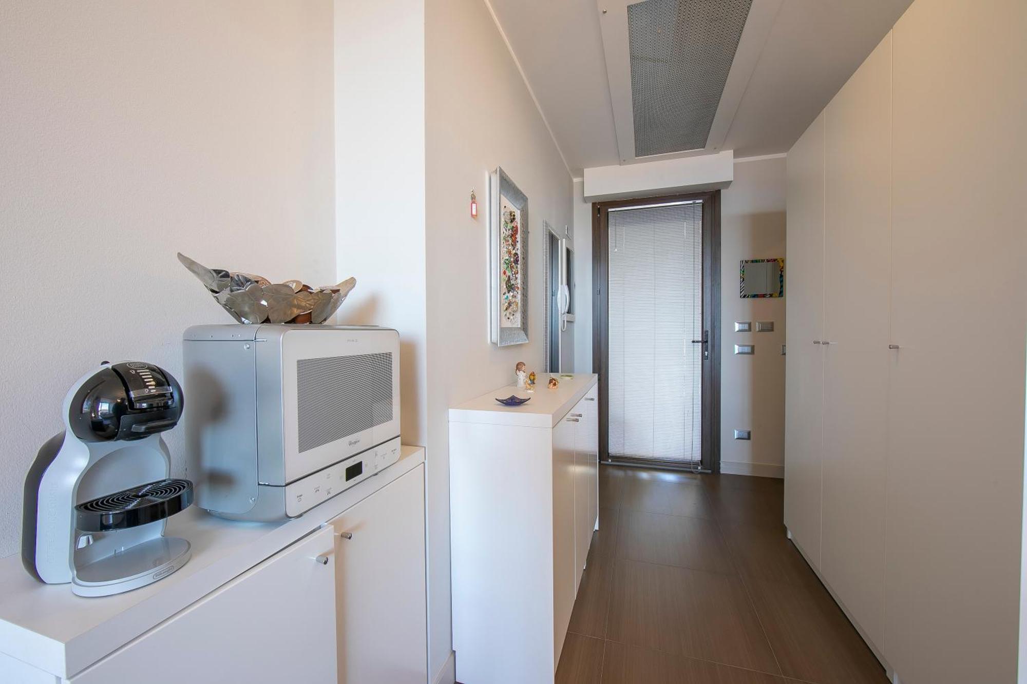 Suite On The Lake - Happy Rentals Meina Exteriör bild