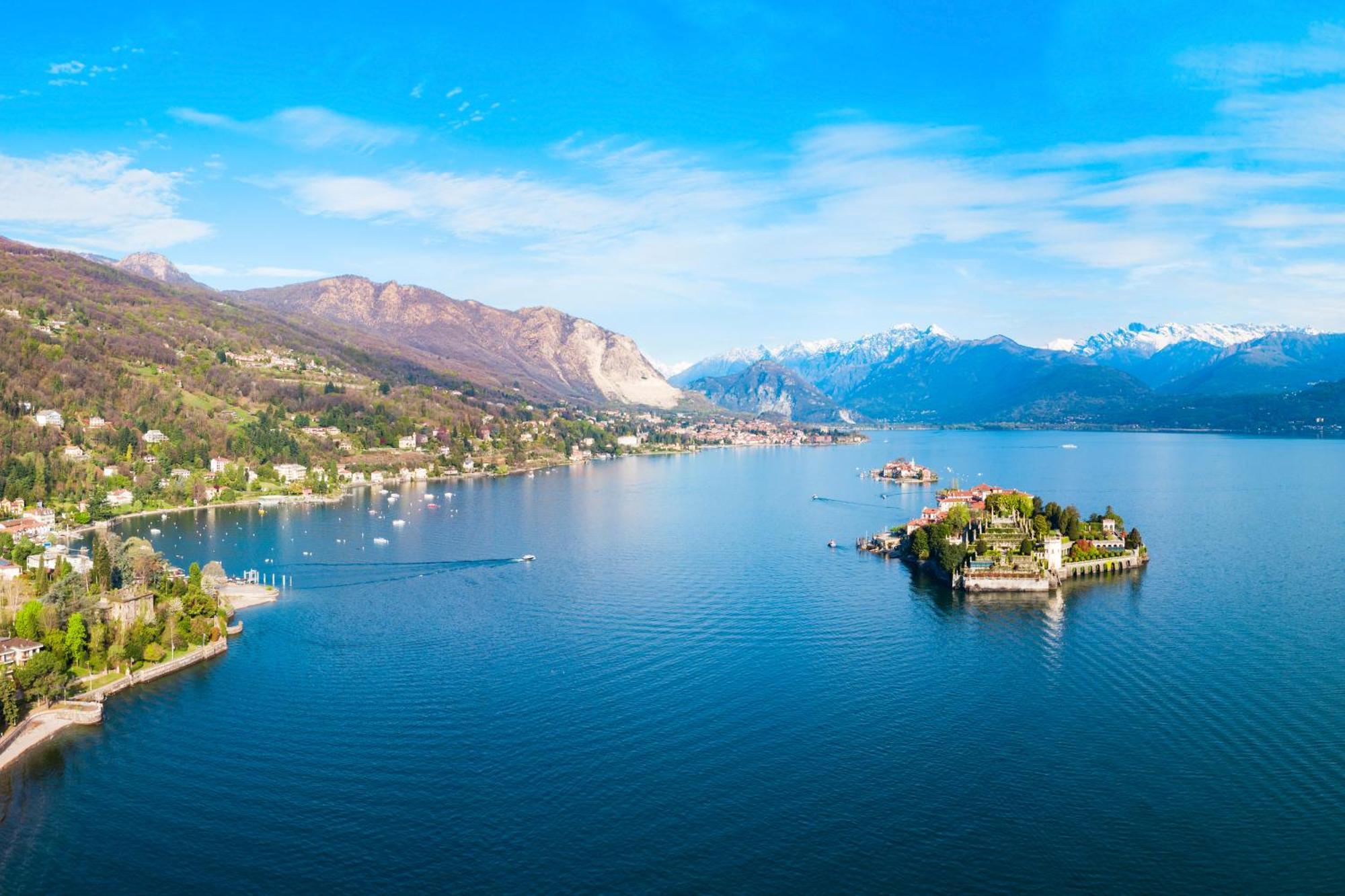 Suite On The Lake - Happy Rentals Meina Exteriör bild